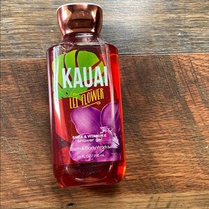 Bath & Body Works Kauai Lei Flower Shower Gel